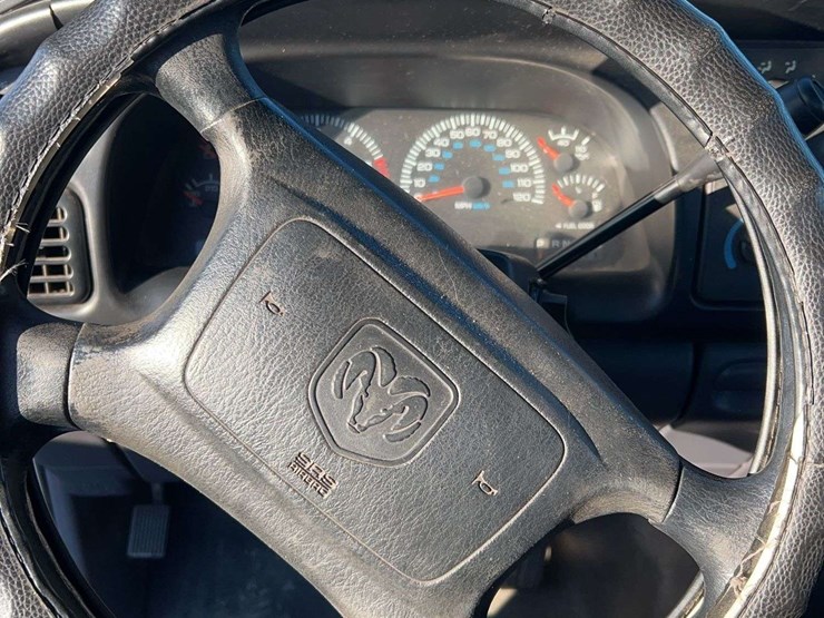 2001-dodge-3500-image-20