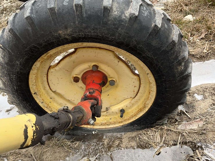 new-holland-256-image-11