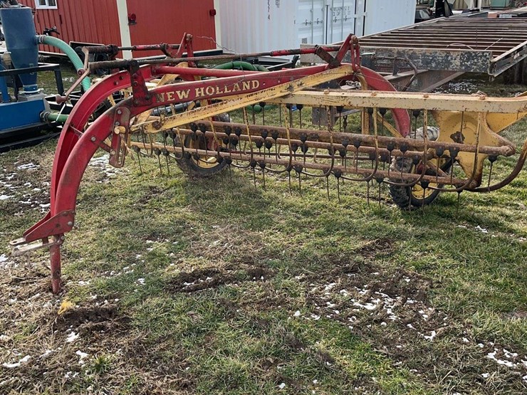 new-holland-256-image-3