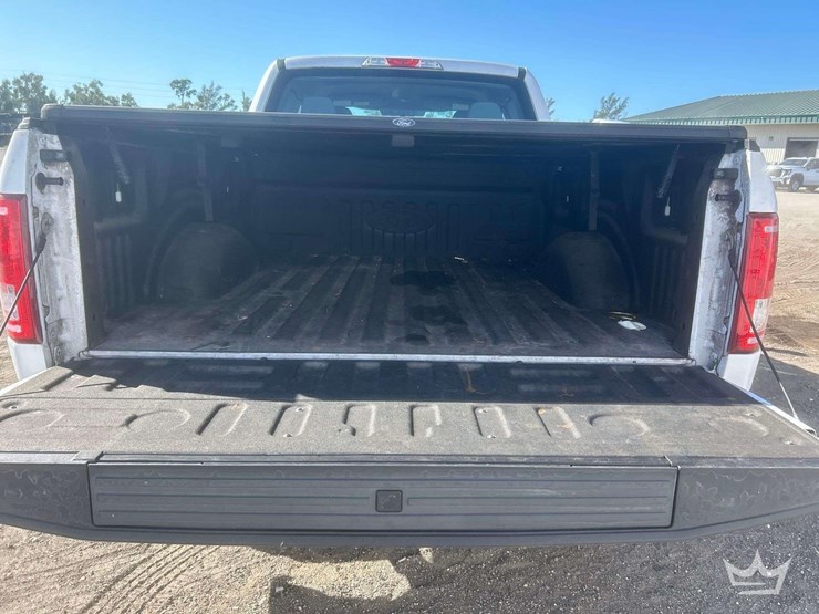 2017-ford-f150-image-11