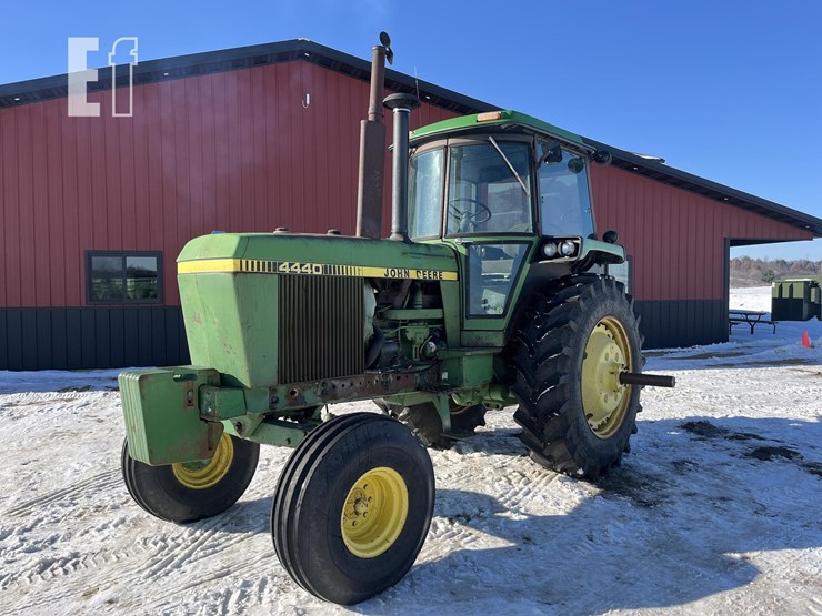 john-deere-4440-image-9