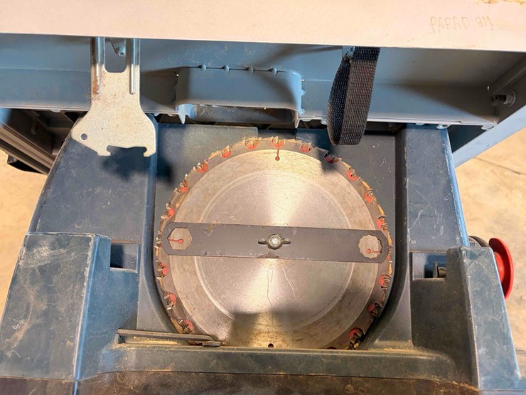 bosch-table-saw-table-image-17