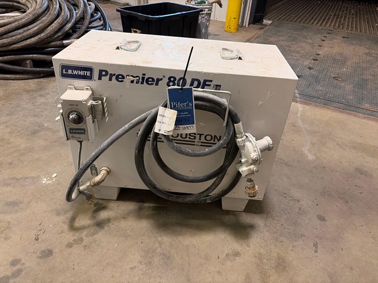 l.b.-white-premier-80-df-portable-heater-image-5