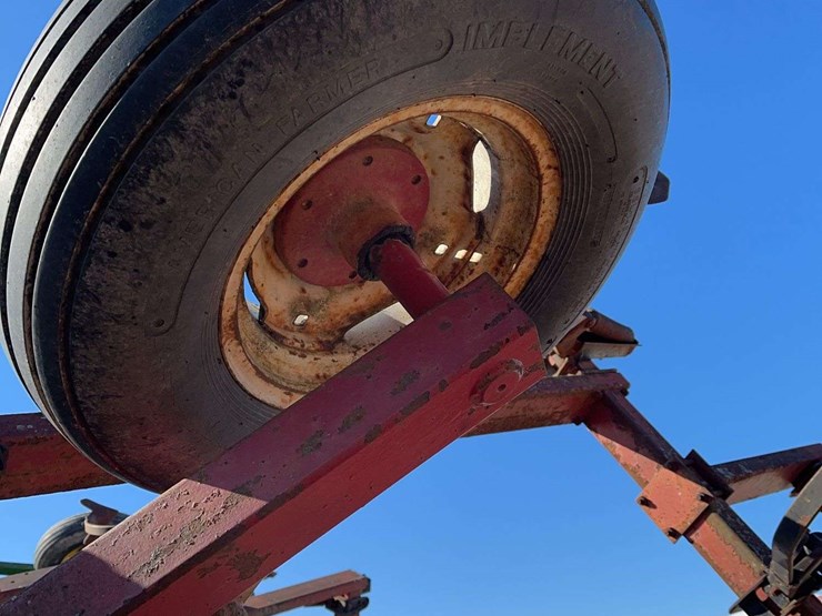 case-ih-4600-image-8