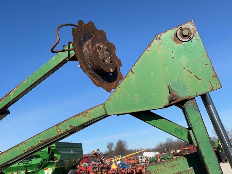 john-deere-12-image-6