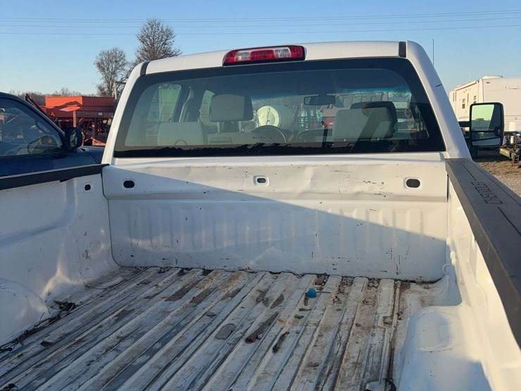 2017-chevrolet-2500-image-9