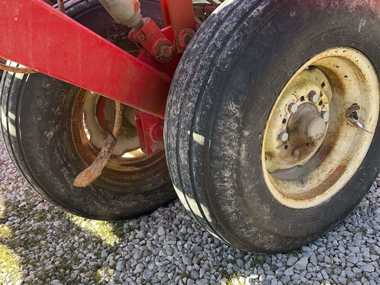 24ft-kongskilde-s-tine-field-cultivator,-double-rolling-basket-image-11