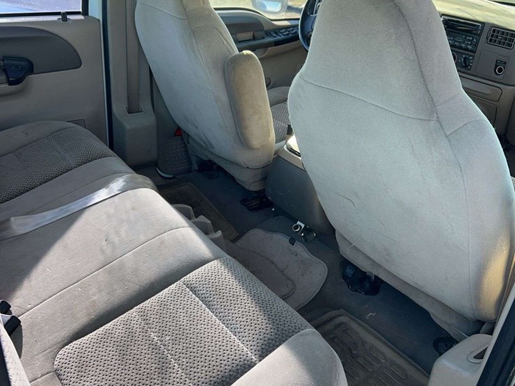 2001-ford-f250-image-13