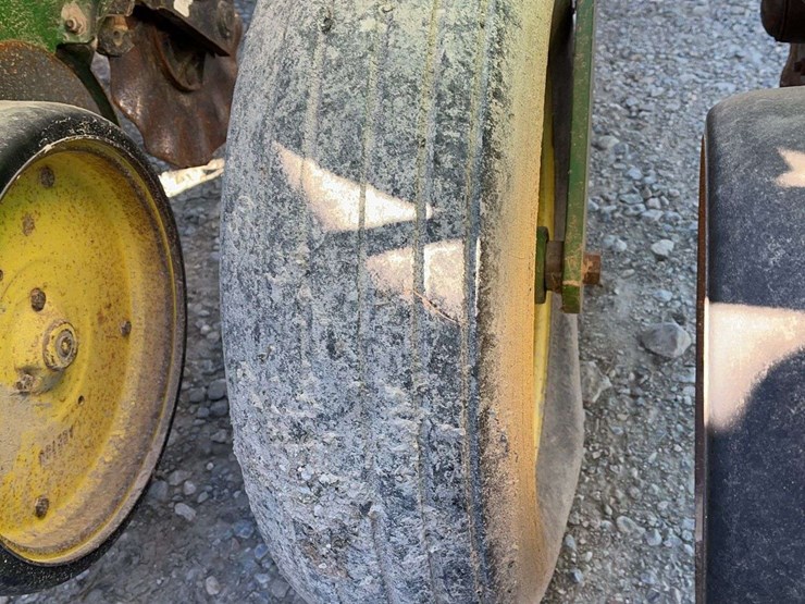 john-deere-7200-image-9