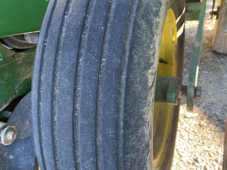 john-deere-7200-image-16