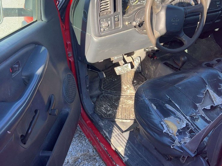 2001-chevrolet-2500hd-image-10