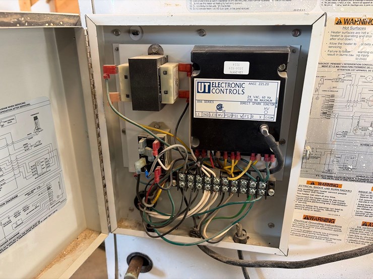 l.b.-white-premier-350-df-portable-heater-image-9