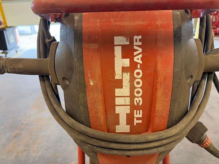 hilti-te-3000-avr-jack-hammer-image-7