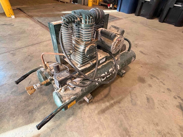 rolair-gas-air-compressor-image-2