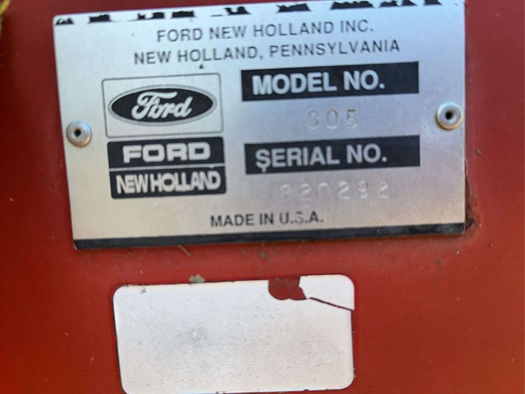 new-holland-305-image-13