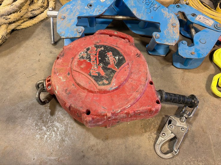 assortment-of-tow-ropes-image-7