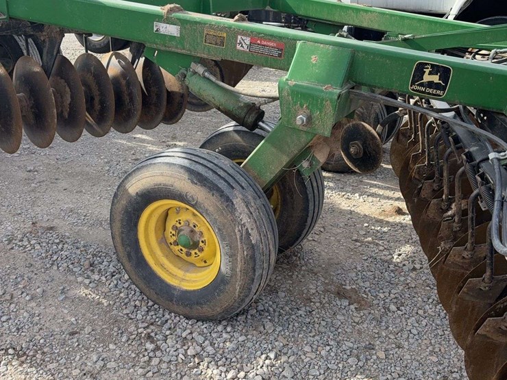 john-deere-630-image-8