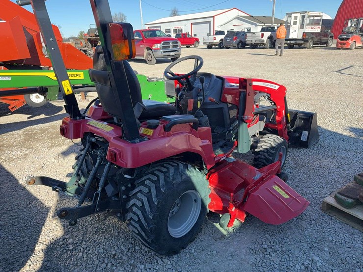 1723e-massey-ferguson-utility-tractor-with-loader,-60"-mower-deck,-new-tac-meter,-unknown-hours-image-8