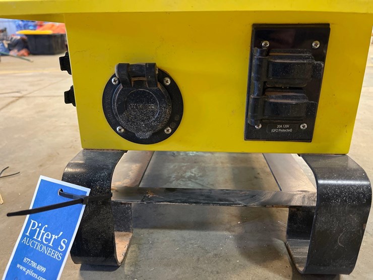 rhino-boxes-with-cables-image-12