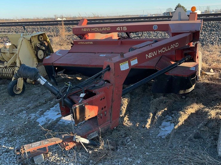 new-holland-415-image-1
