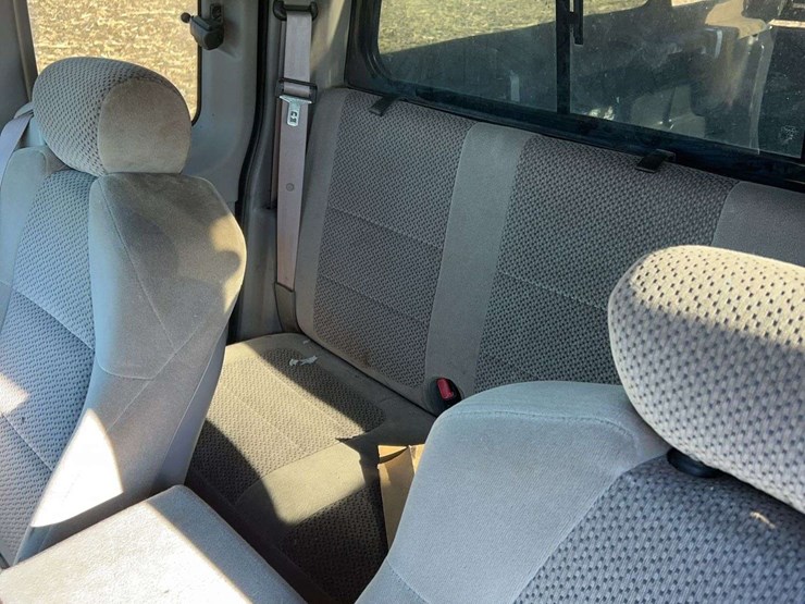 2001-ford-f150-image-14