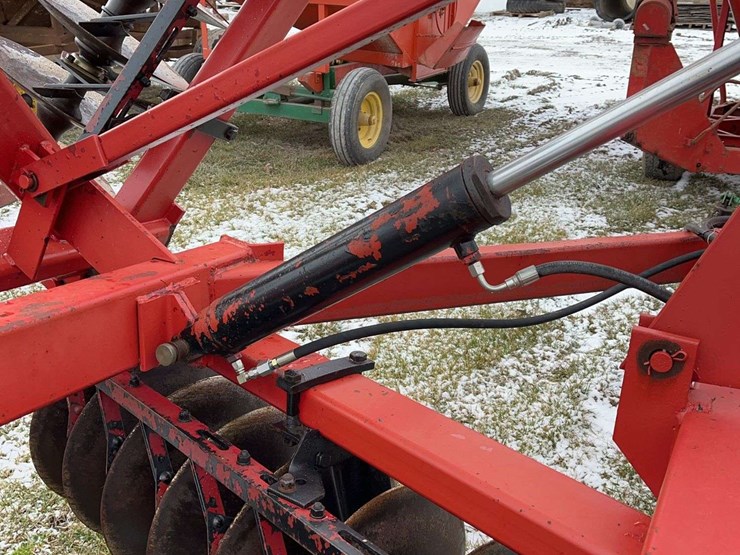 international-490-image-7