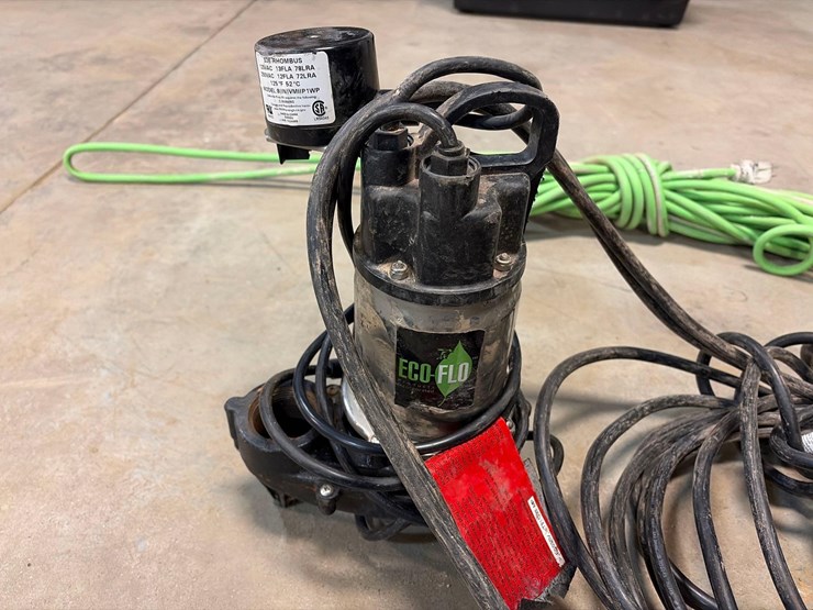 sump-pumps-and-hose-image-4