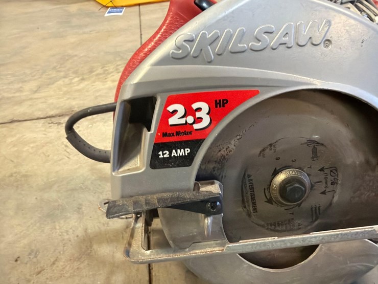 assortment-of-skilsaws-image-8