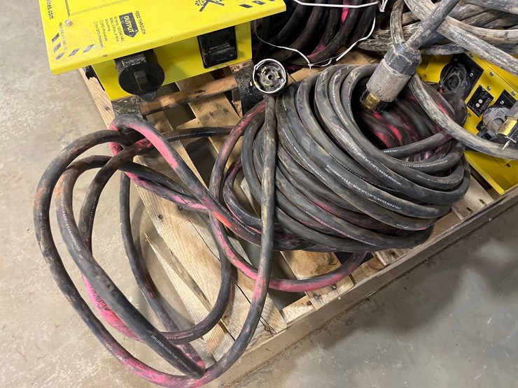 rhino-boxes-with-cables-image-17