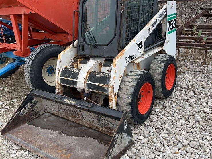 bobcat-753-image-1