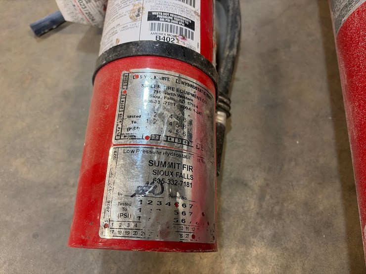 assortment-of-fire-extinquishers-image-2