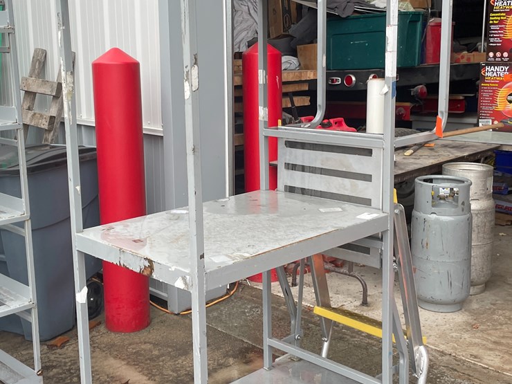 #1302-•-rolling-warehouse-rack-and-ladder-image-1