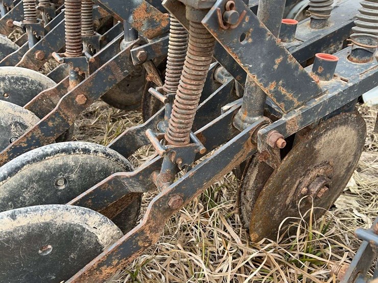 crust-buster-15ft-drill,-field-ready,-used-for-planting-wheat-in-waterways,-used-fall-of-2025-image-7