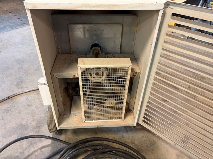 l.b.-white-premier-350df-heater-image-7