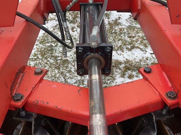 international-490-image-6