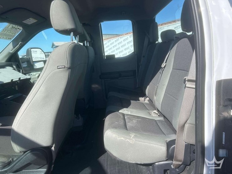 2017-ford-f150-image-8