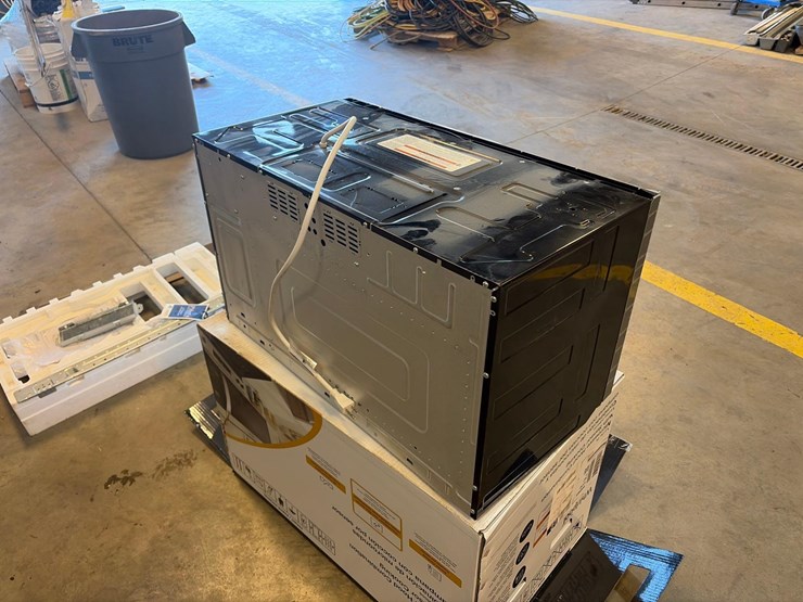 unused-whirlpool-microwave-hood-combination-image-2