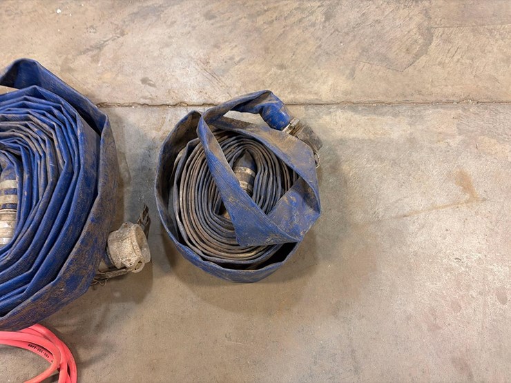 sump-pump-and-assortment-of-hoses-image-2