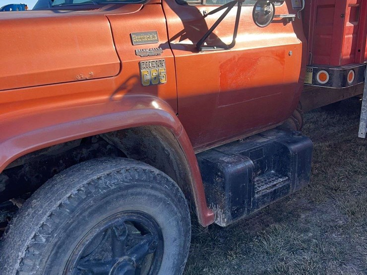 1977-chevrolet-c65-image-5