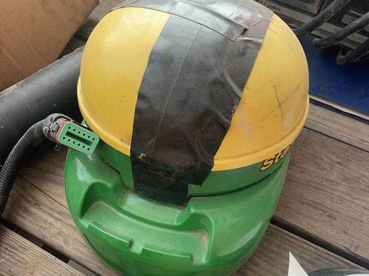 john-deere-3000-image-1