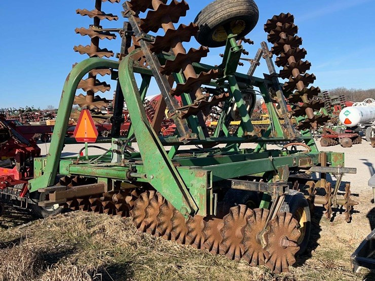 john-deere-230-image-6