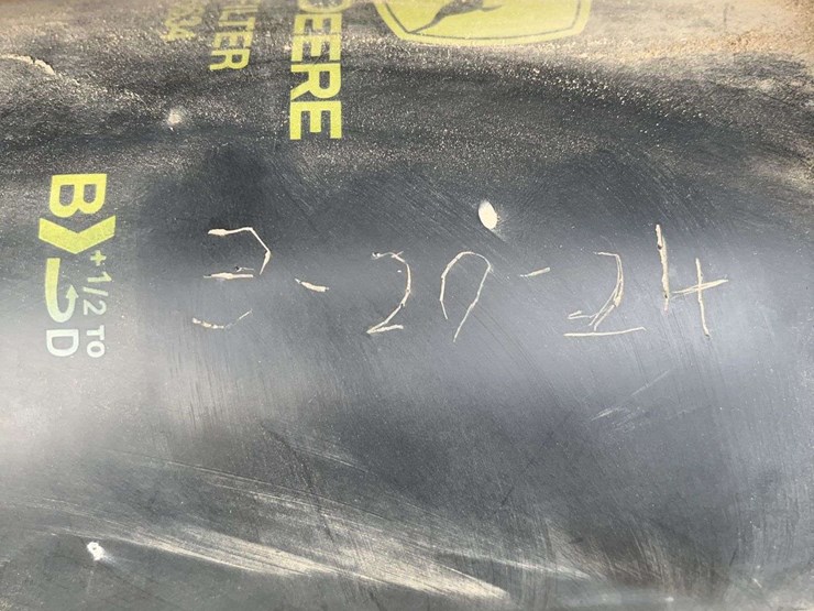 2024-john-deere-4430-image-16