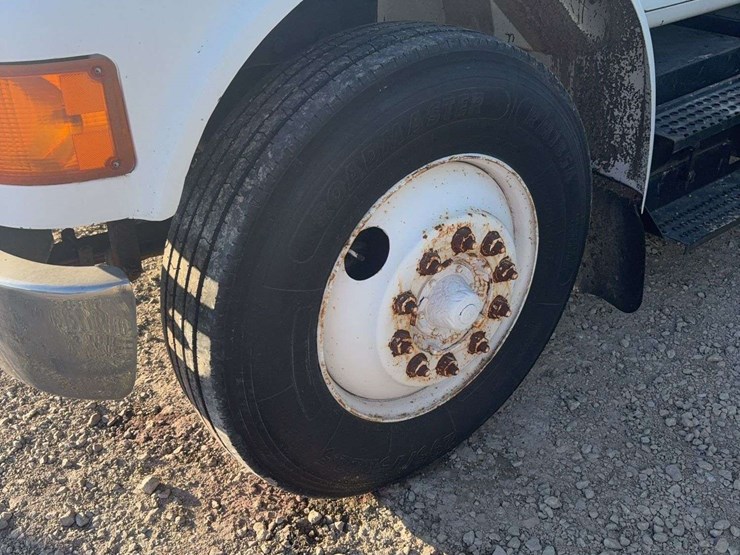 1995-international-4900-image-4