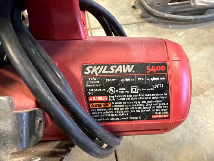 assortment-of-skilsaws-image-9