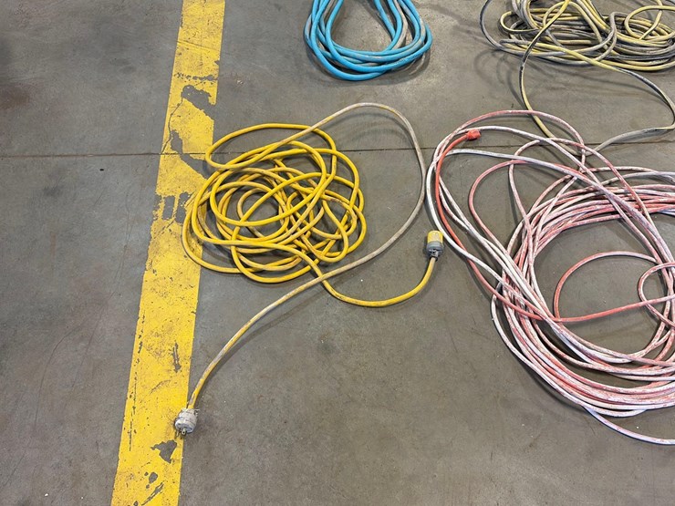 assortment-of-extension-cords-image-9