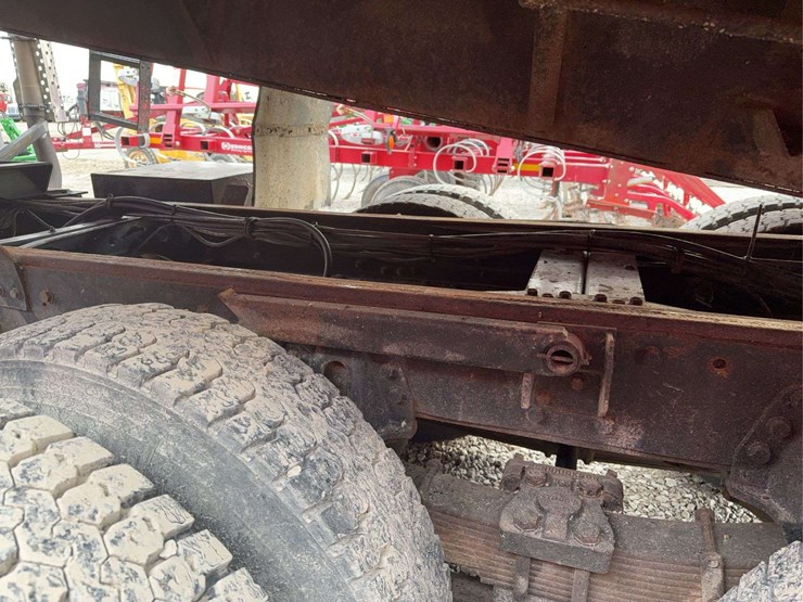 2001-international-2001-image-10