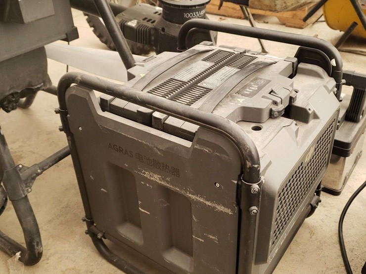 2024-djit-40-spray-drone,-3-batteries,-1-charger,-battery-cooling-unit,-with-remote-controller,-field-ready,-7,000-acres,-questions-call--618-292-8032-image-13