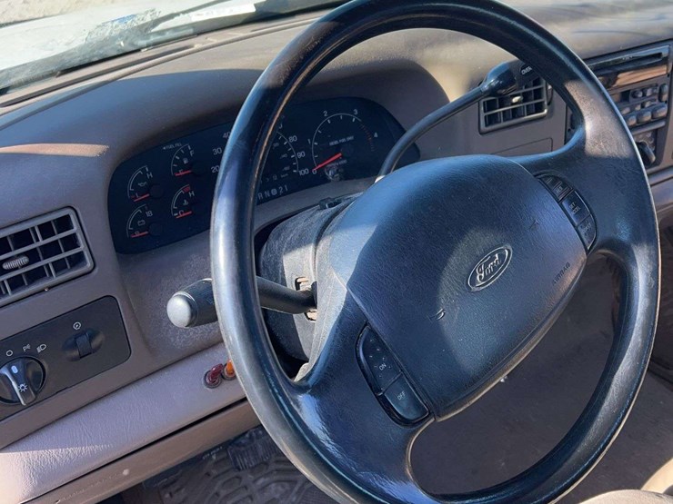 2001-ford-f250-image-17