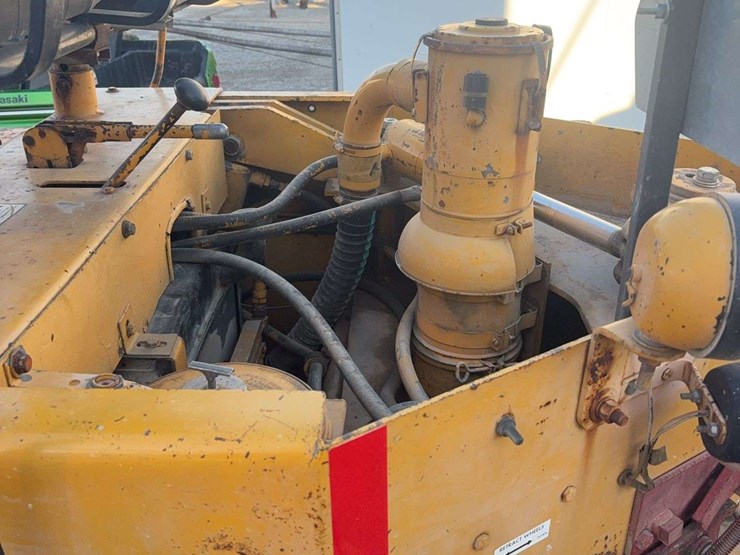 galion-tandem-roller,-drivable-and-towable,-pull-type-transport,-water-to-put-in-on-drums,-double-roller,-water-for-weight,-winterized-and-ready-to-go,-gas-engine,-hydro-image-15