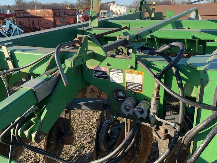 john-deere-2700-image-5